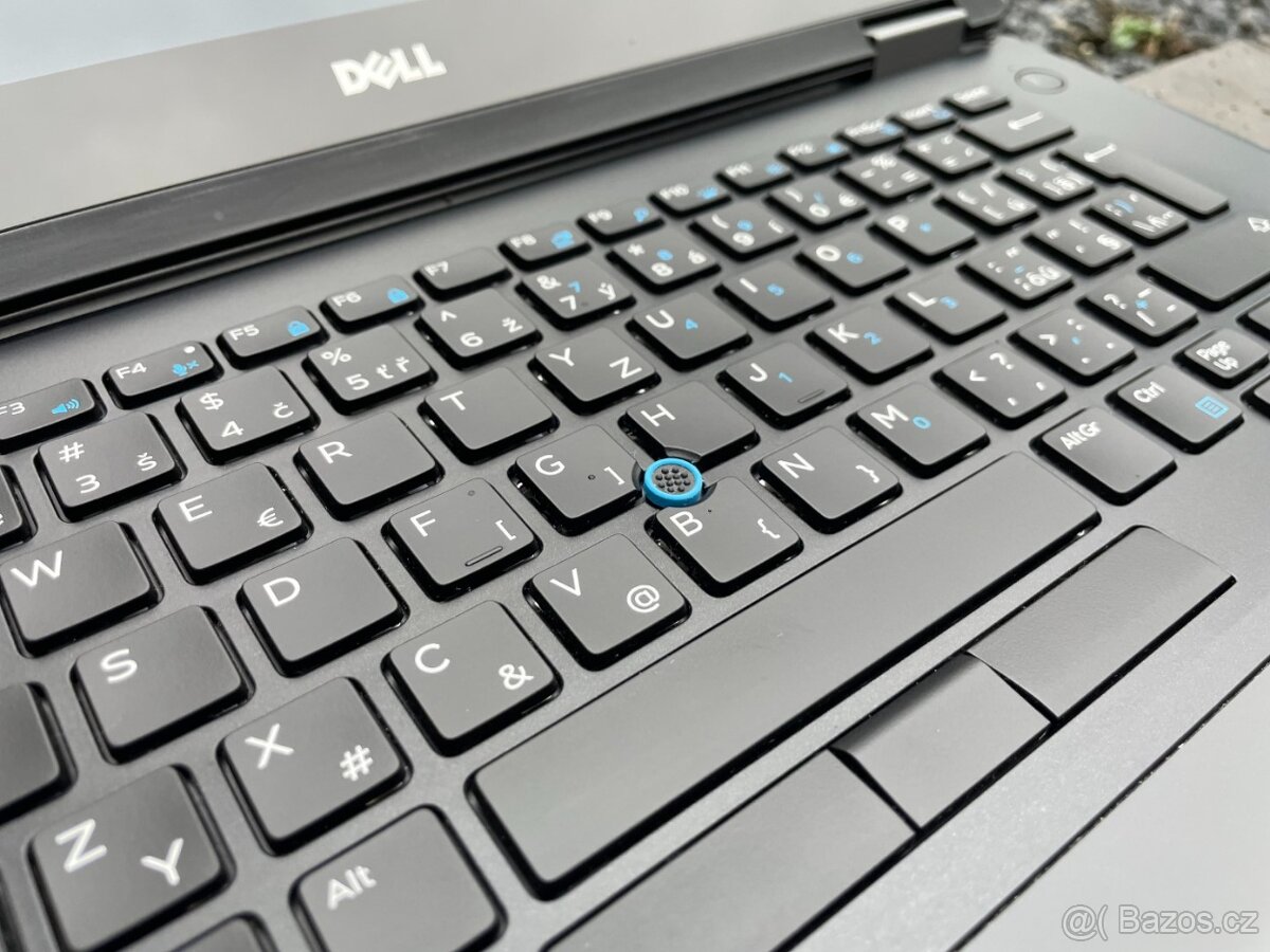 netradičně dotykový Dell E7470 - procesor 6.gen., FullHD - 3