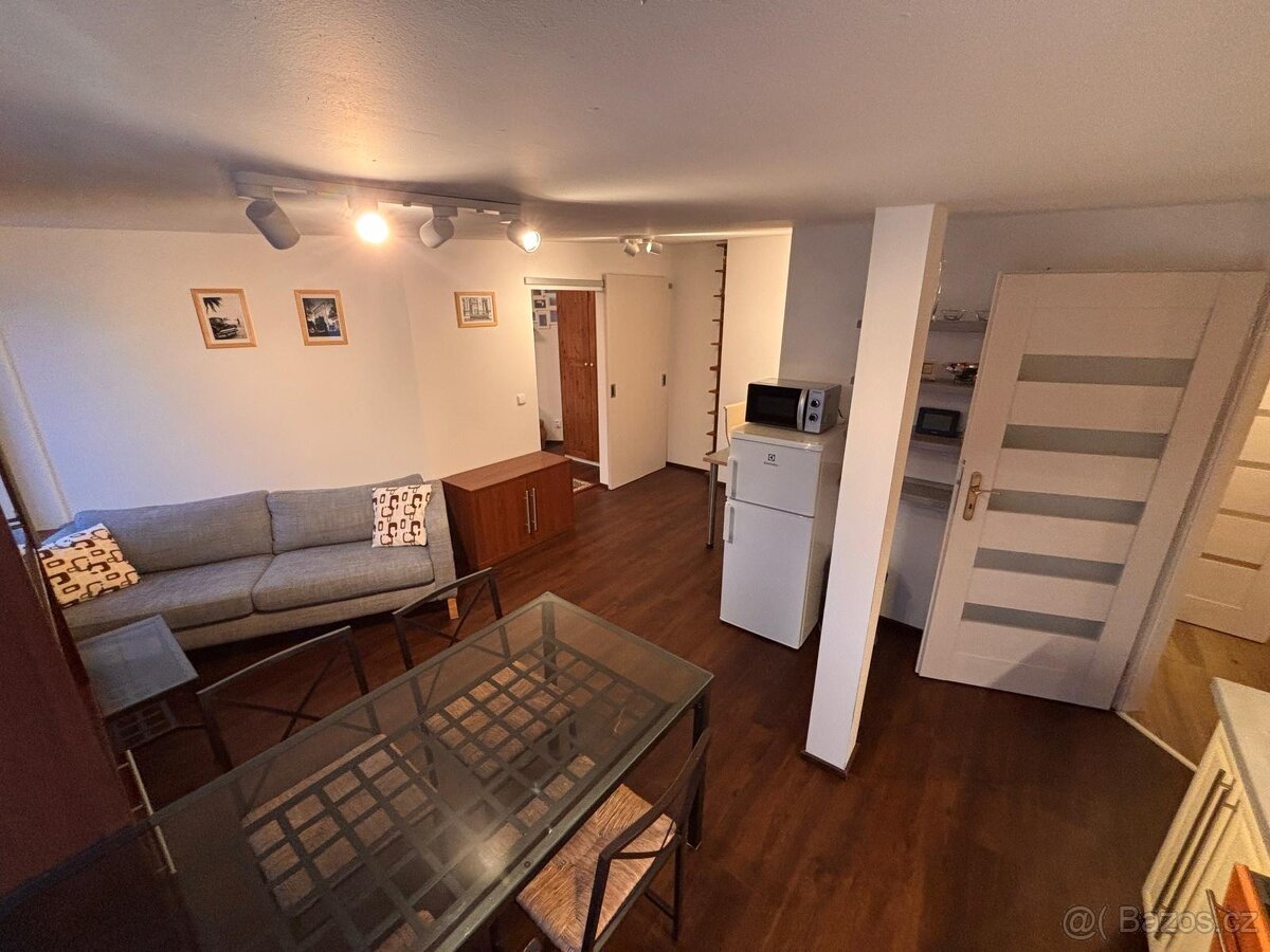 3kk 4 patro s vyhledem na Jested - 3