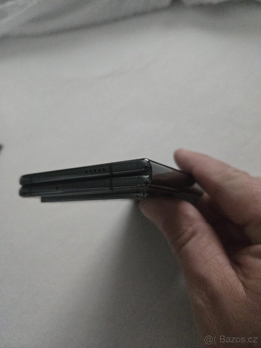 Prodám Google Pixel Fold 12GB 512GB - 3