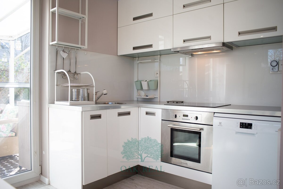 Pronájem, Byty 2+kk, 46 m², terasa s pergolou a zahrada 51m² – pohled 3