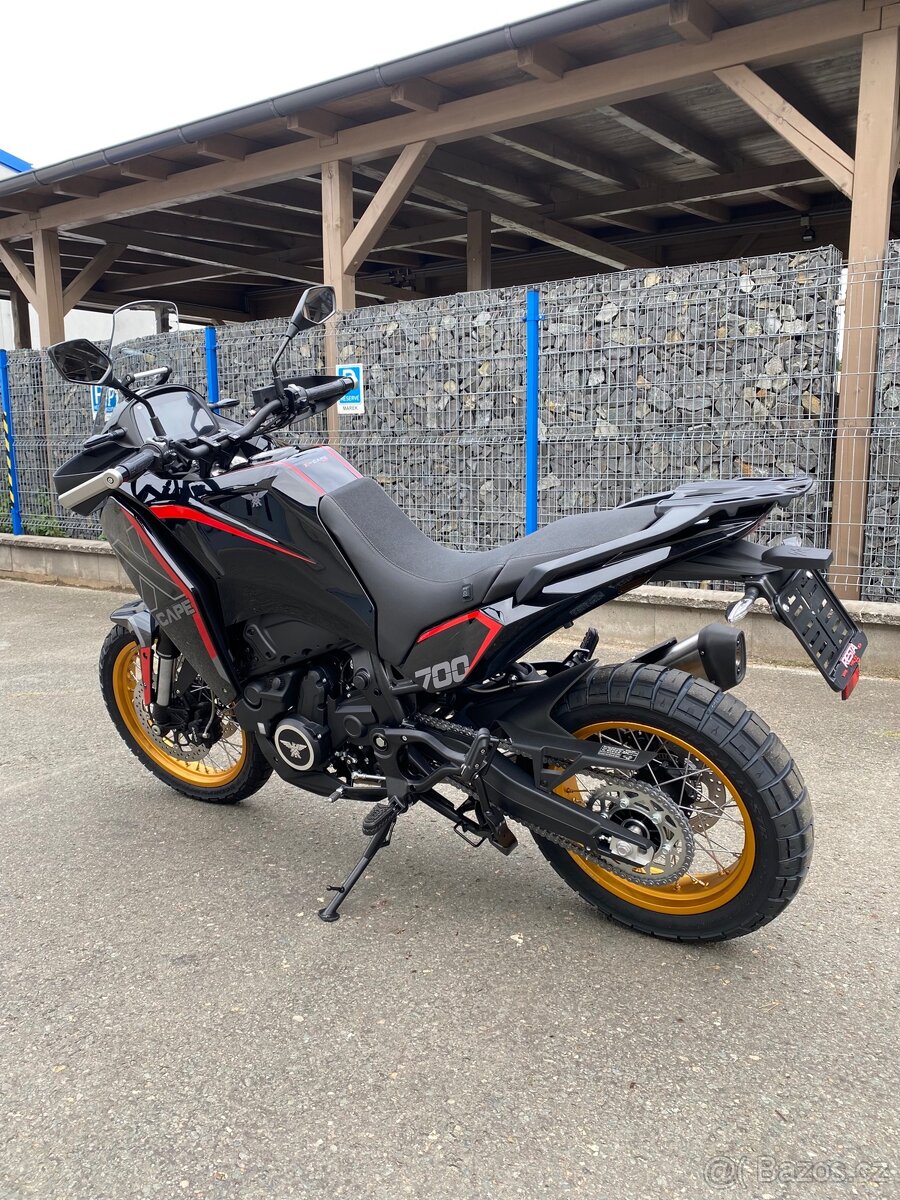 Moto Morini X-CAPE 700 Golden Edition - černá - 3