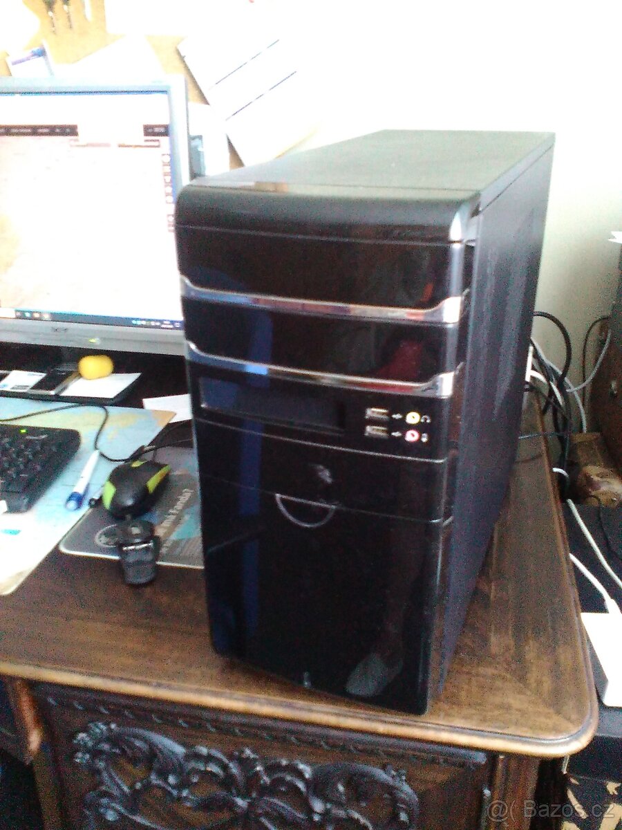 STOLNÍ POČÍTAC - 3