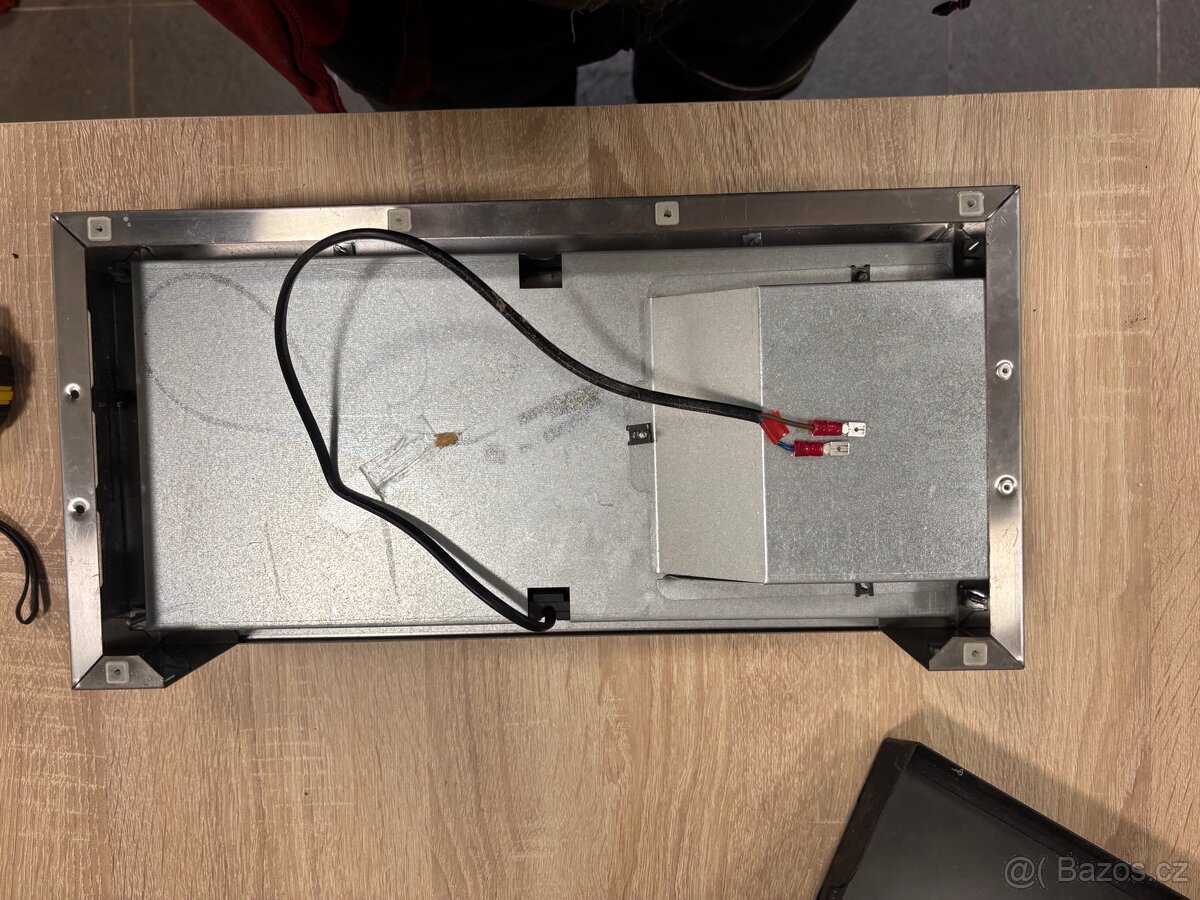 Prodám digestoř pro karavan autokaravan - 3