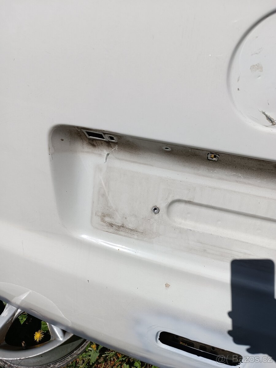 VW T5 Multivan, transportér - páté dveře , víko kufru - 3