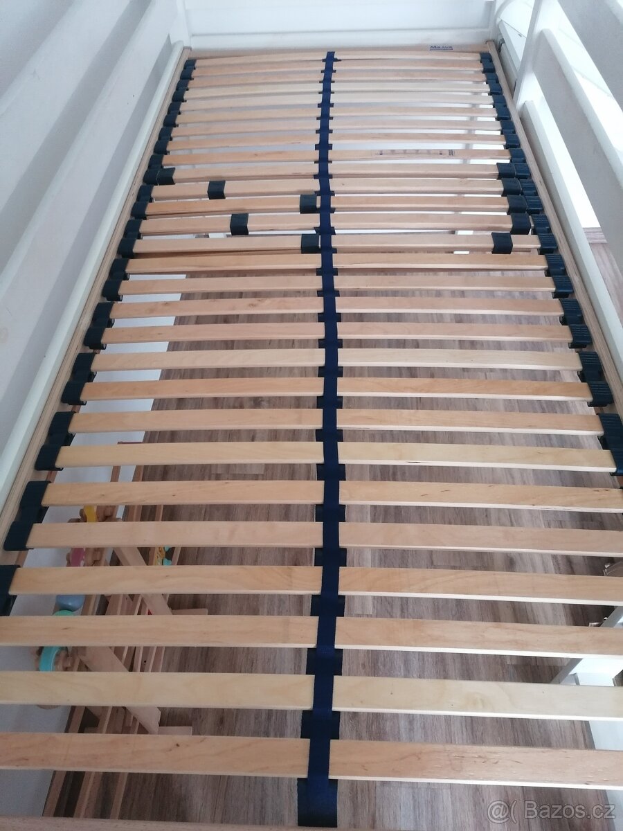 Vyvýšená postel se skluzavkou - 3