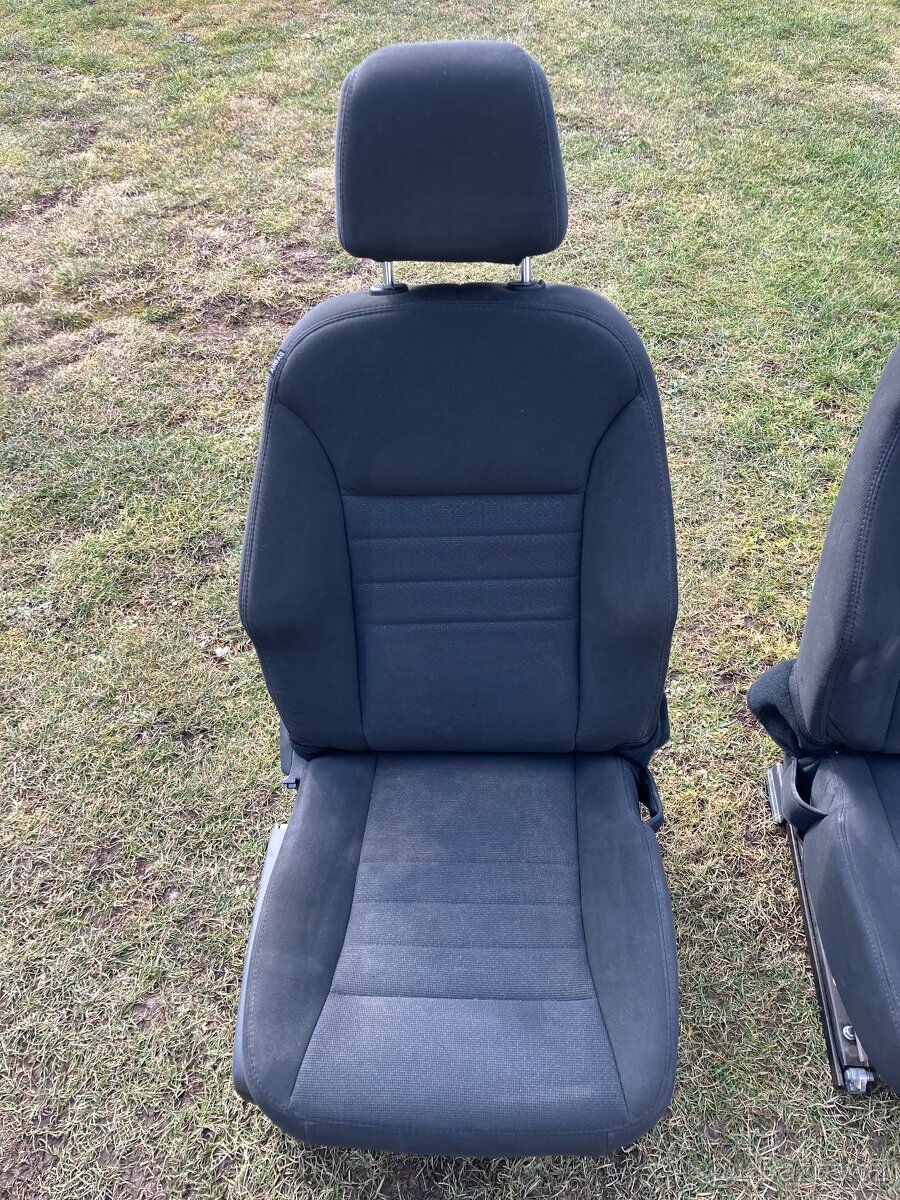 DodgeCharger-přední sedacky - 3