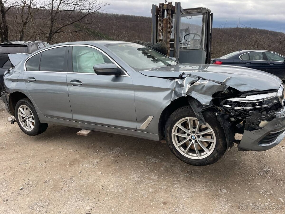 Náhradní díly BMW G30 540i B58 - 3