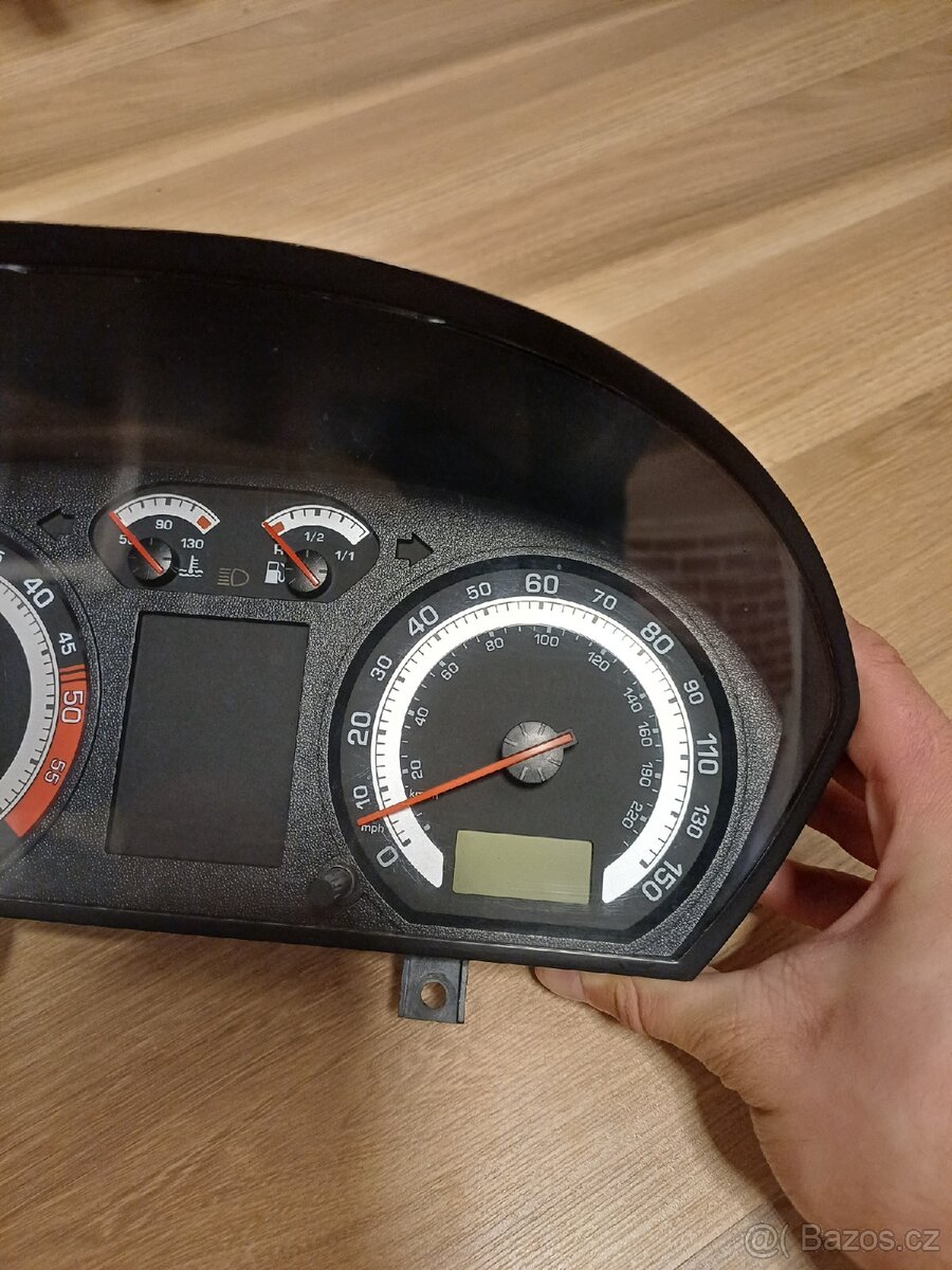 Budíky Fabia RS - 3