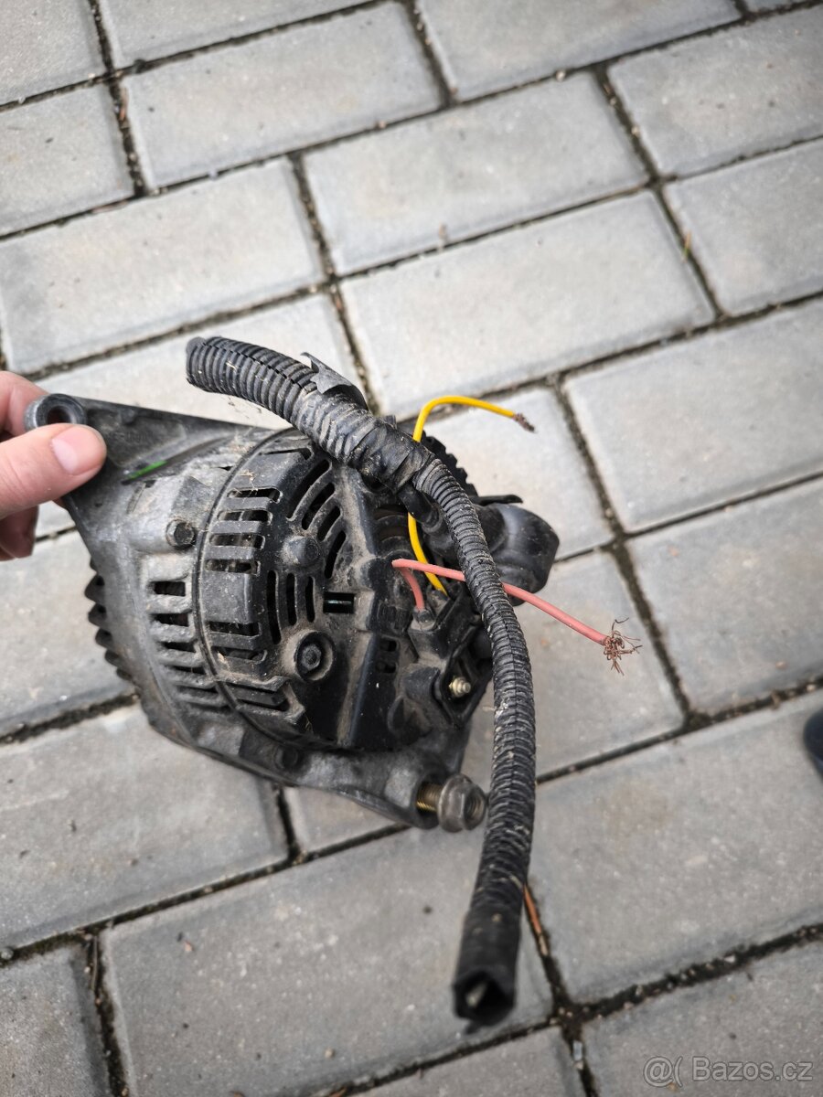 Renault alternátor 7700857075 - 3