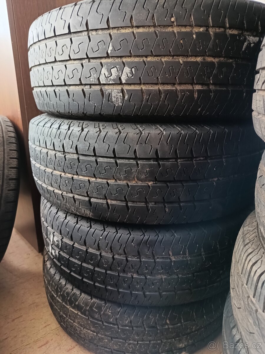 Sada letnich 215/65/16C - 3