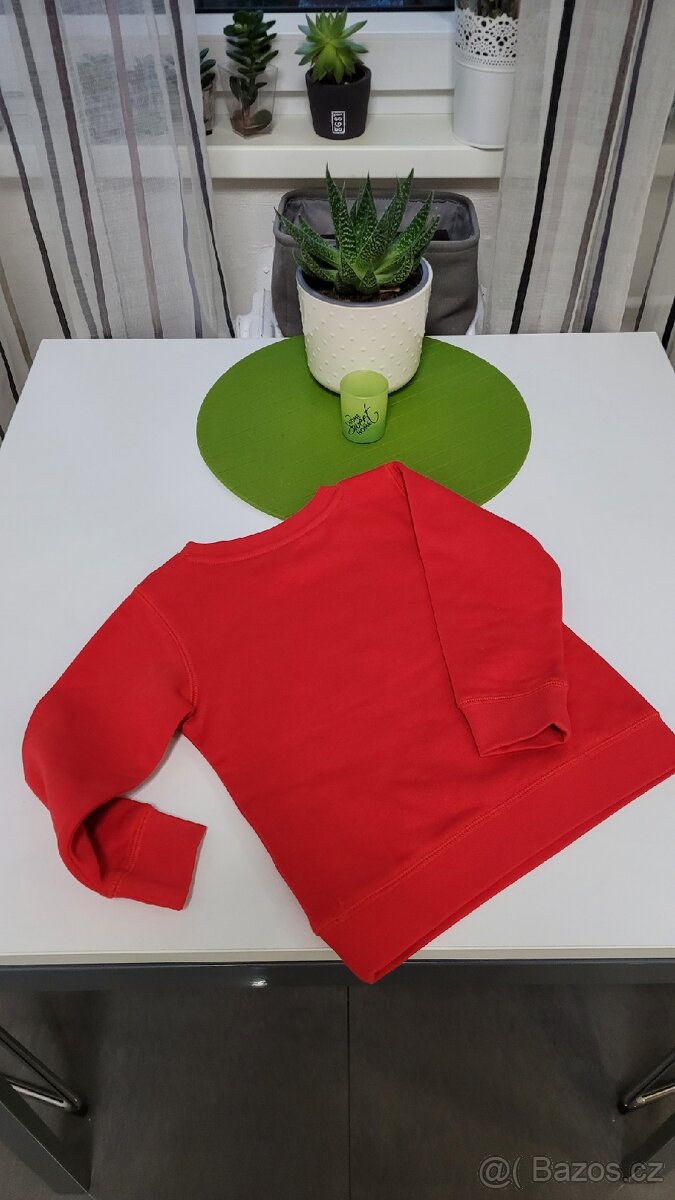 Vánoční mikina H&M 98/104
150 Kč - 3