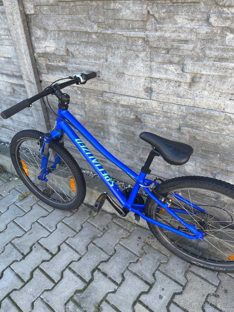 Lehké dětské kolo Specialized Hotrock 24 - 3