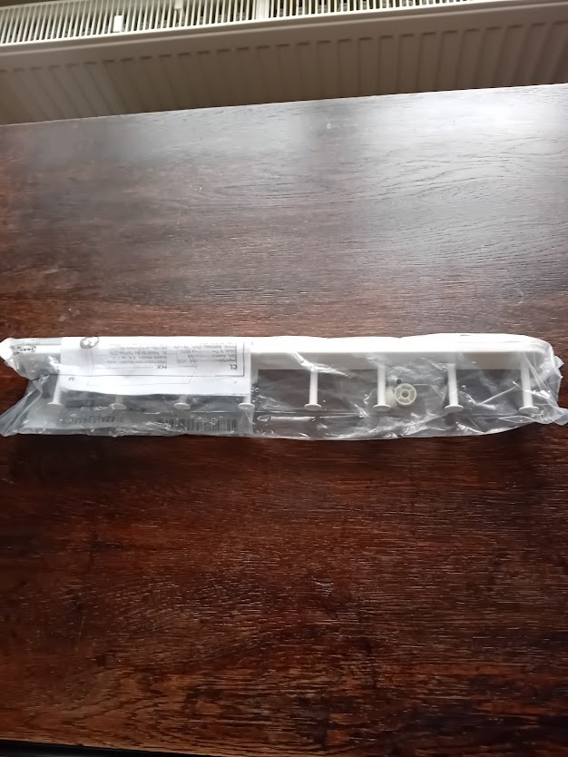 Nerozbalený výsuvný věšák IKEA Komplement, 8 háčků - 3