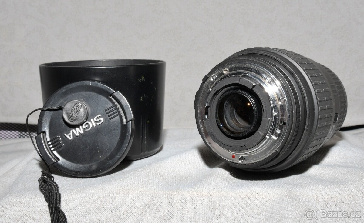 Sigma 70-300mm, f 4-5,6 D makro, pro Nikon FF - 3