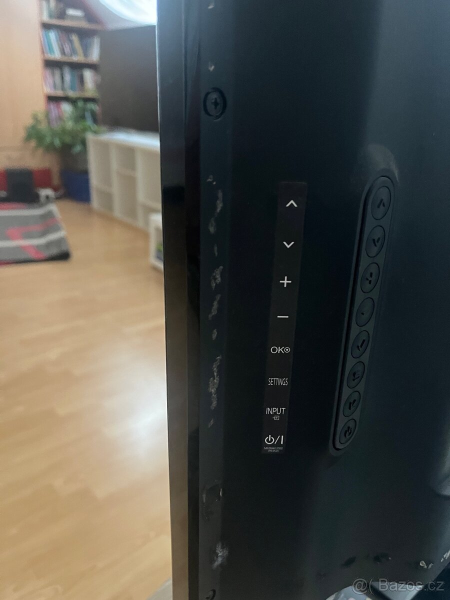 Televize se stojanem - 3