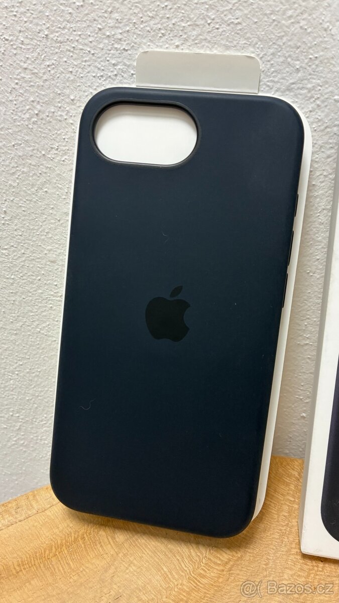 Apple Silikonový kryt na iPhone 16e černý - 3