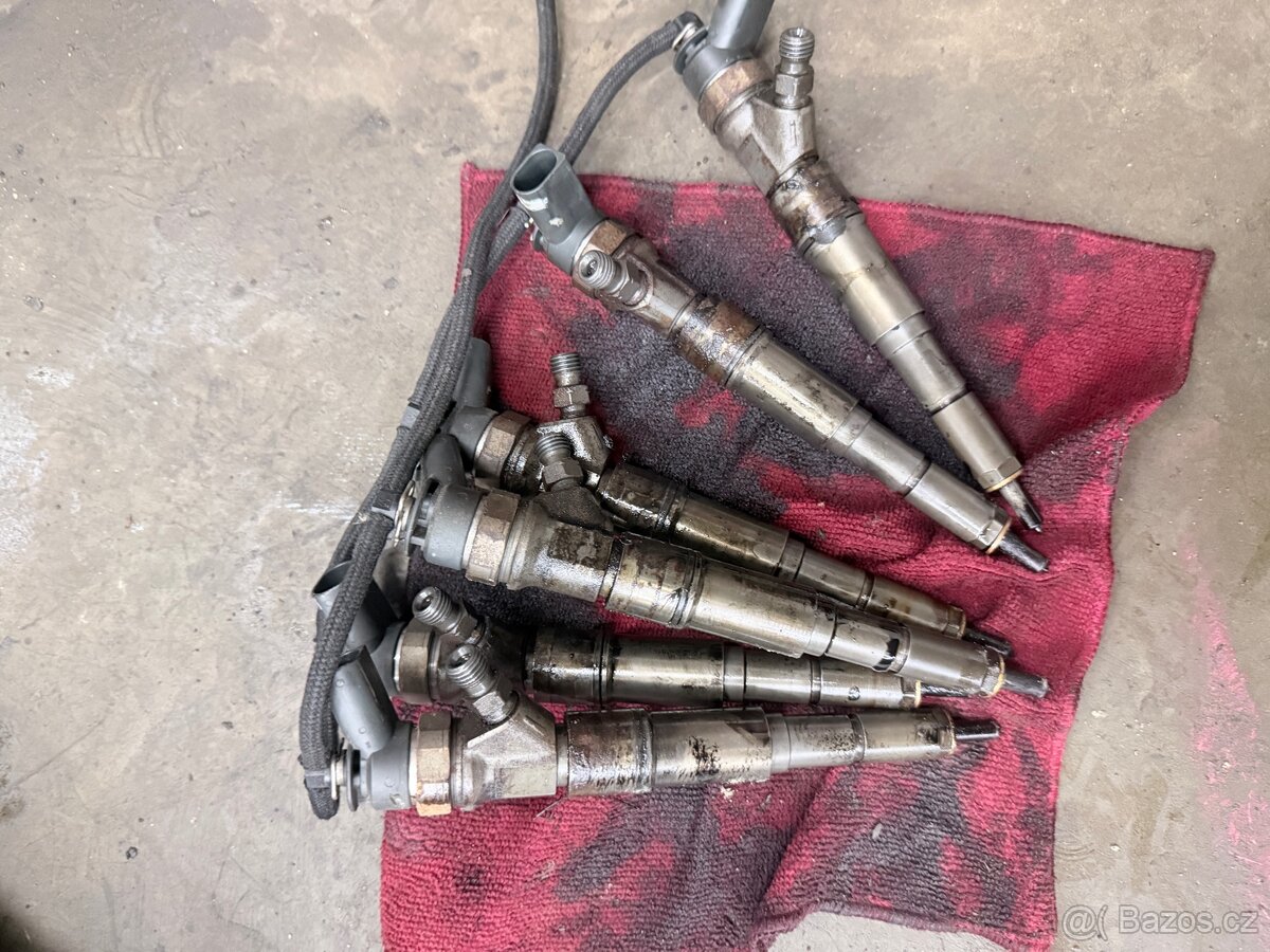 BMW e61 525d 145kw lci VSTŘIKOVAČE - 3