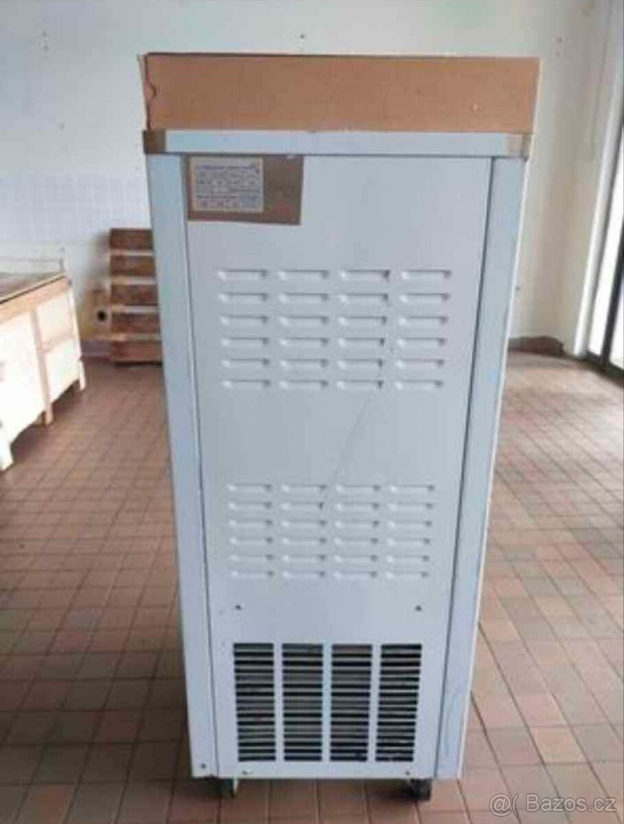 Zmrzliňovač, zmrzlinový stroj - 3