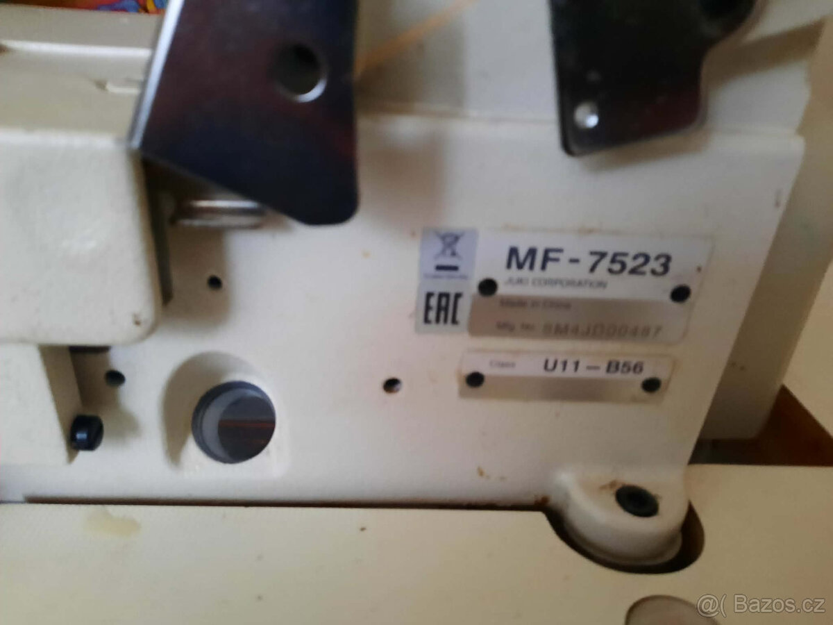 Průmyslový coverlock Juki MF-7523 - 3