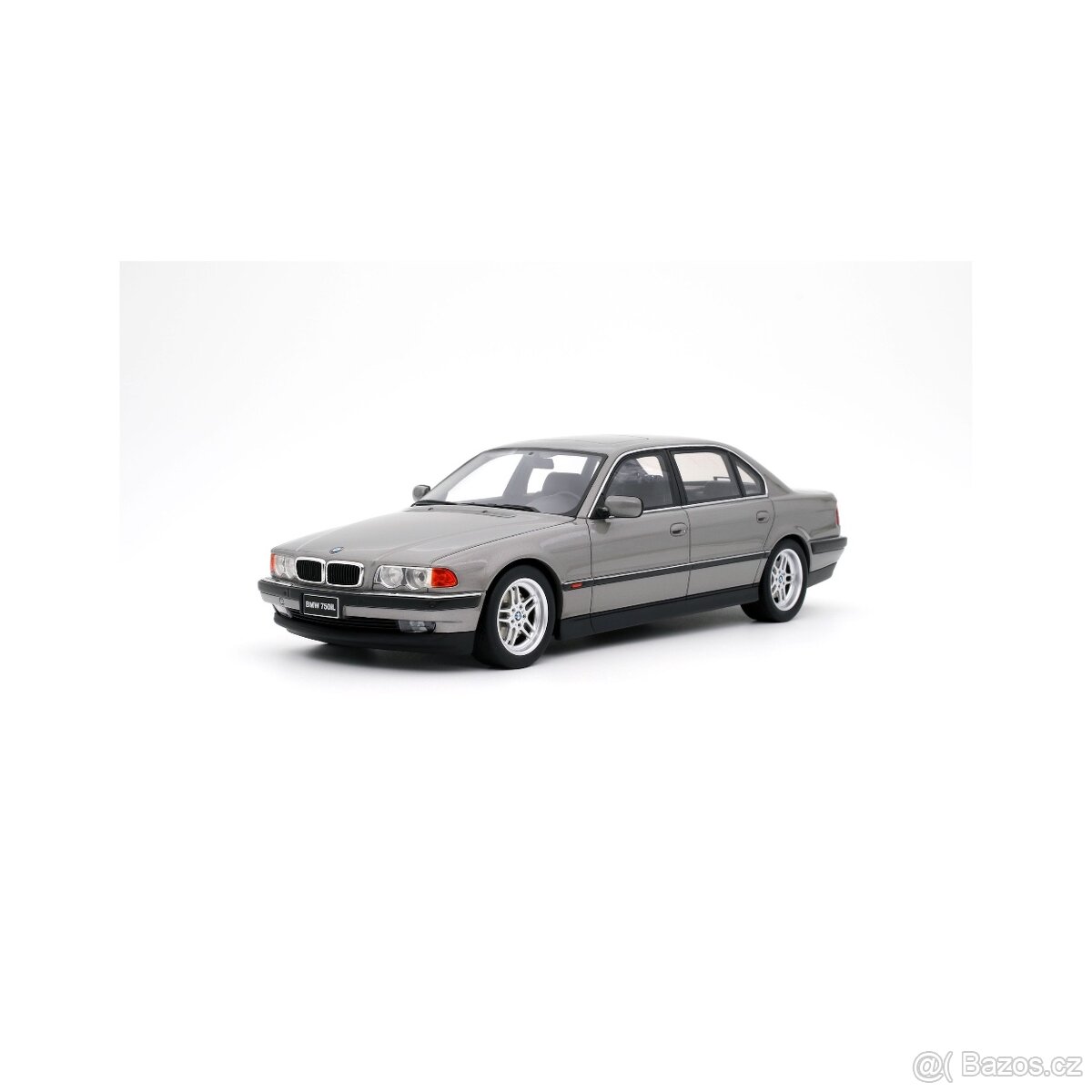 1:18 Ottomobile BMW e38 750iL - 3