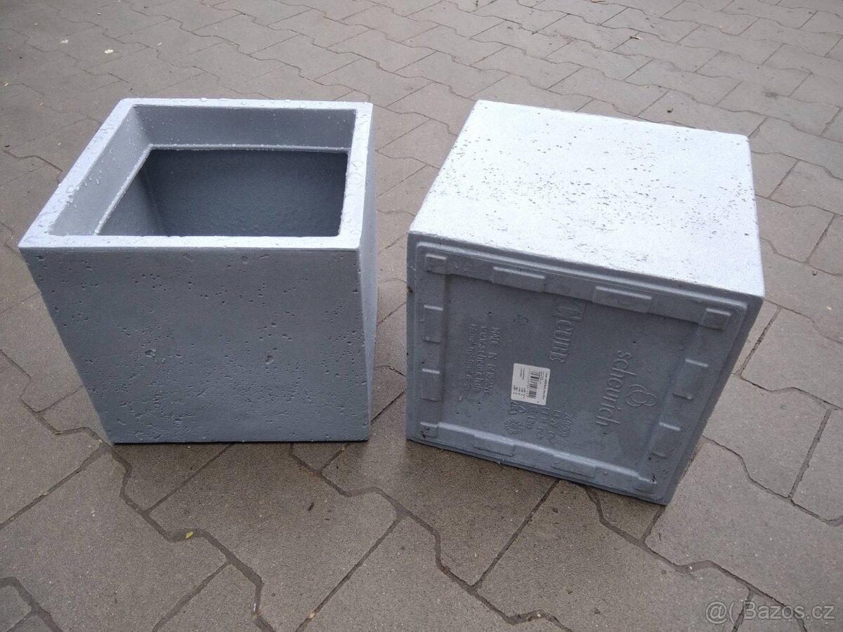 2x šedý plastový obal na květiny - 3