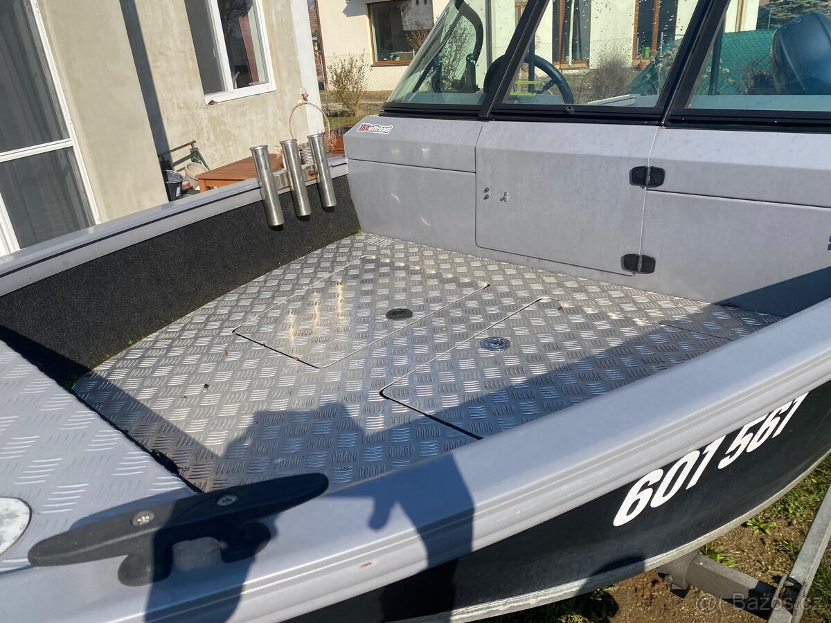 Rybářská loď člun - 3