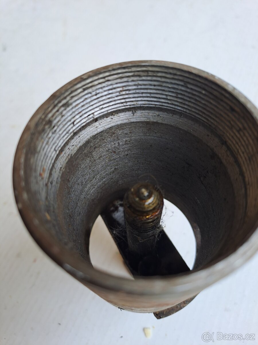 Nějaký stahovák. - 3