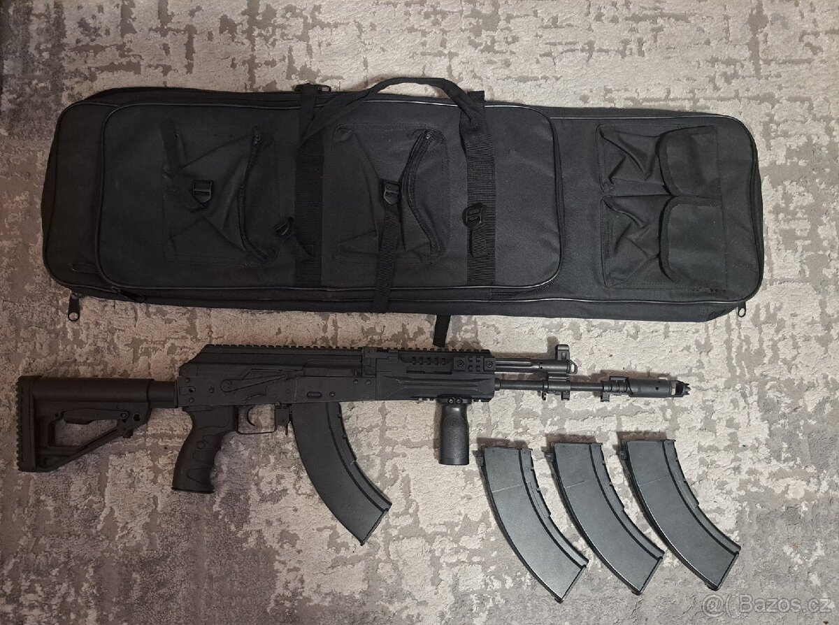 LCT AK12 - 3