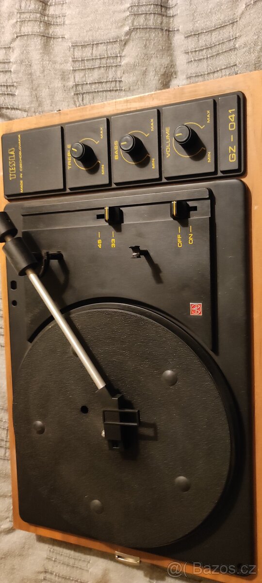 Starý gramofon Tesla - 3
