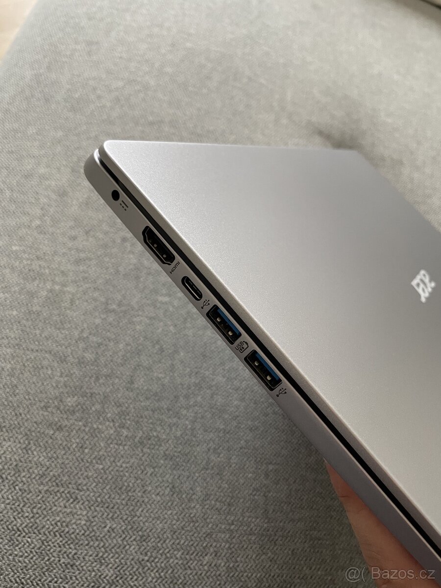 Acer Swift kovový - 3