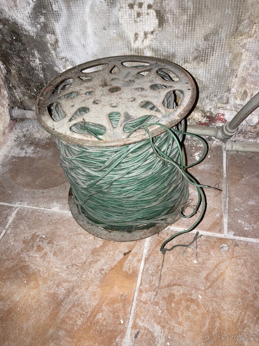 Dva polní vojenské telefony, drát na cívce orig. - 3