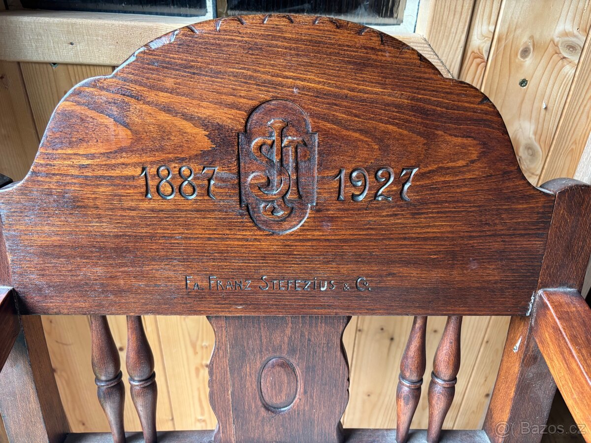 Starožitné křeslo z roku 1887 - 3