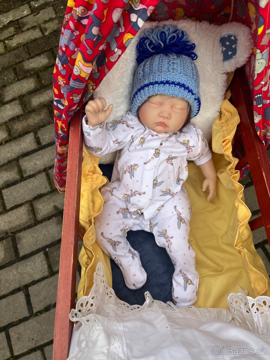 Panenka s kolebkou - 3