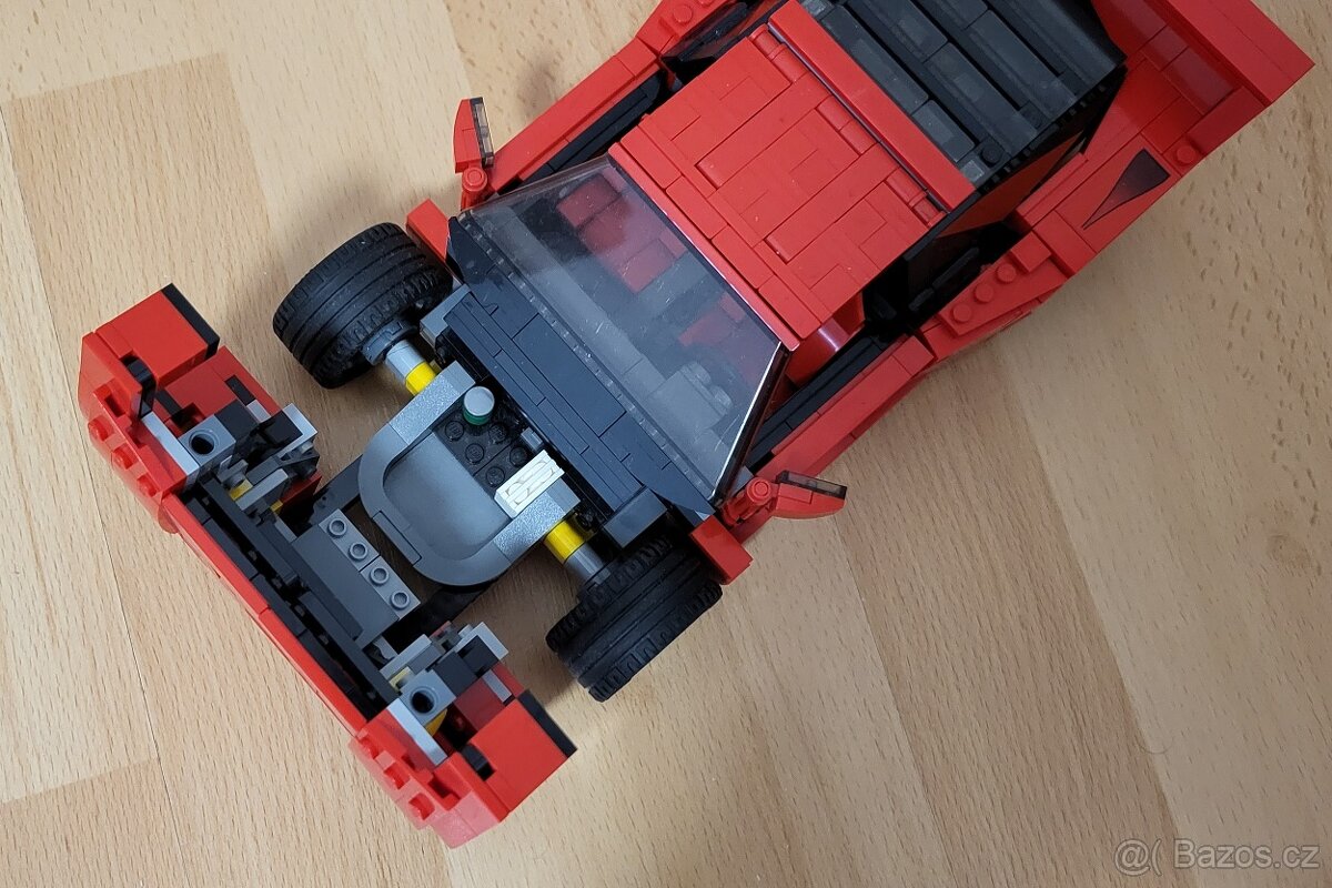 LEGO® Creator Expert 10248, Ferrari F40 - 3