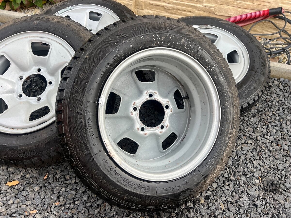 5x139,7 ZIMNÍ PNEU 185/75/ R16C -KRÁSNÝ-STAV- - 3