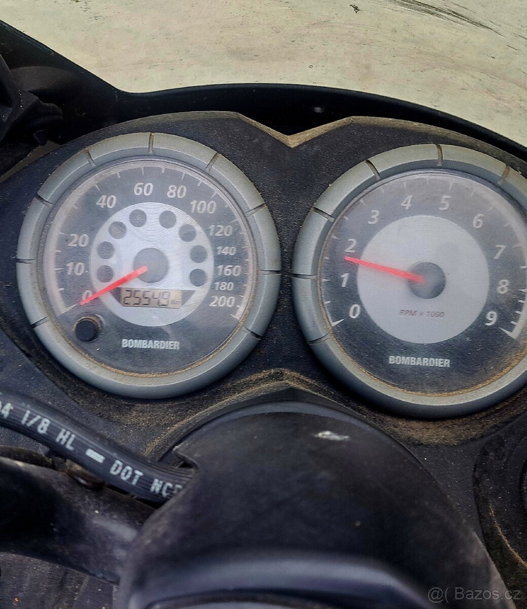 PRODÁM Sportovní sněžný skútr Ski-Doo MXZ 600 SDI –Rotax - 3