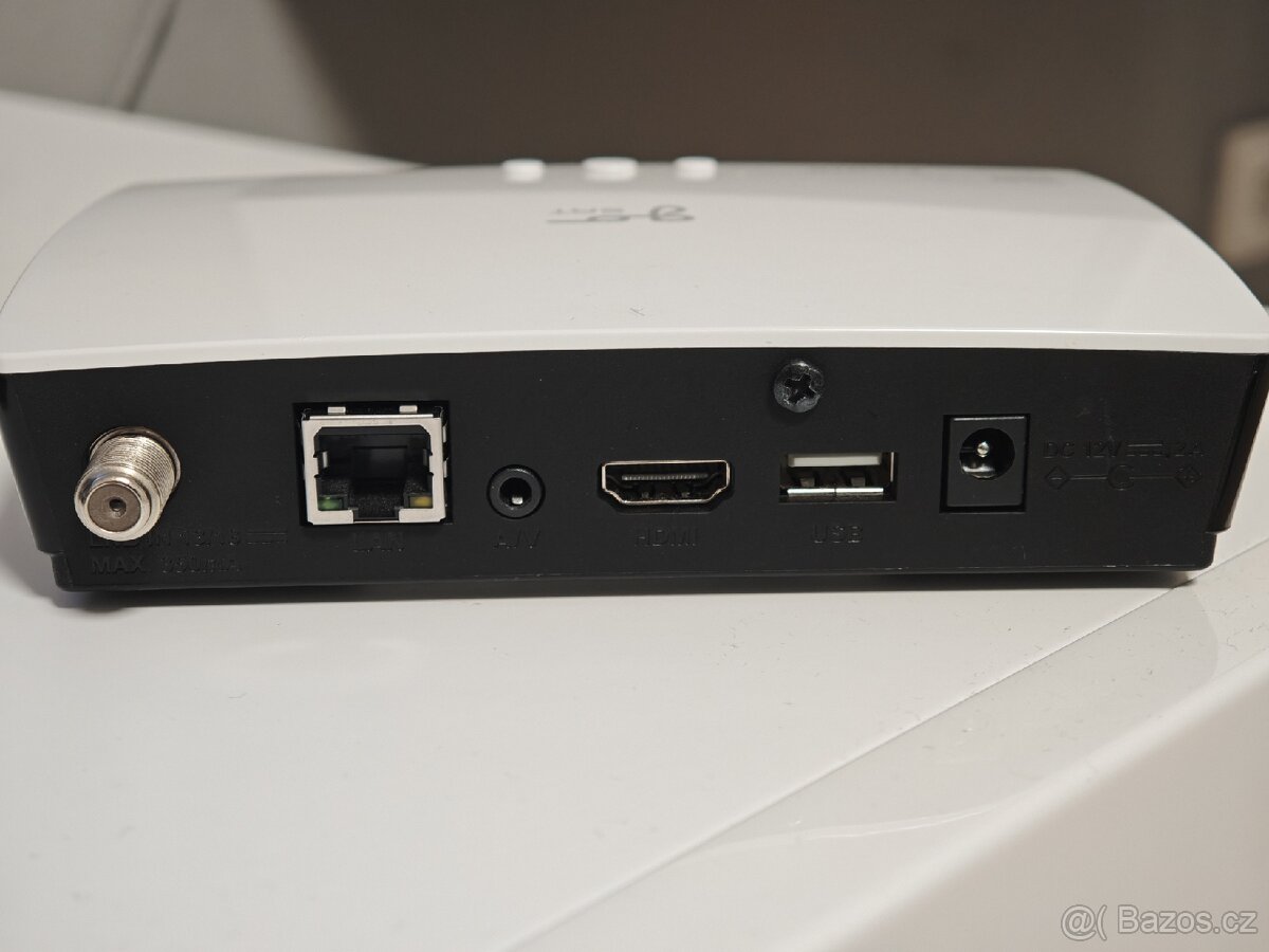 Satelitní přijímač Go sat 7010 - 3