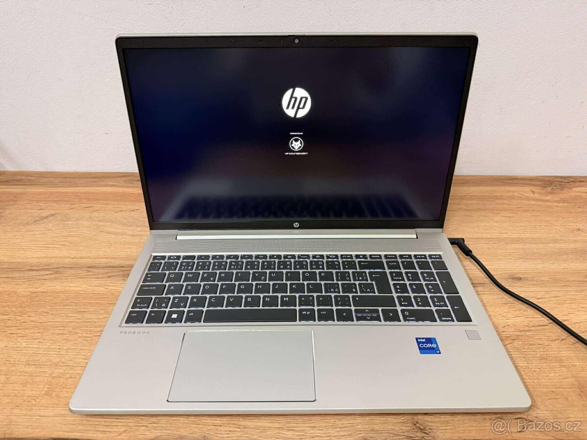 Notebook HP ProBook 450 G10 s brašnou - 3