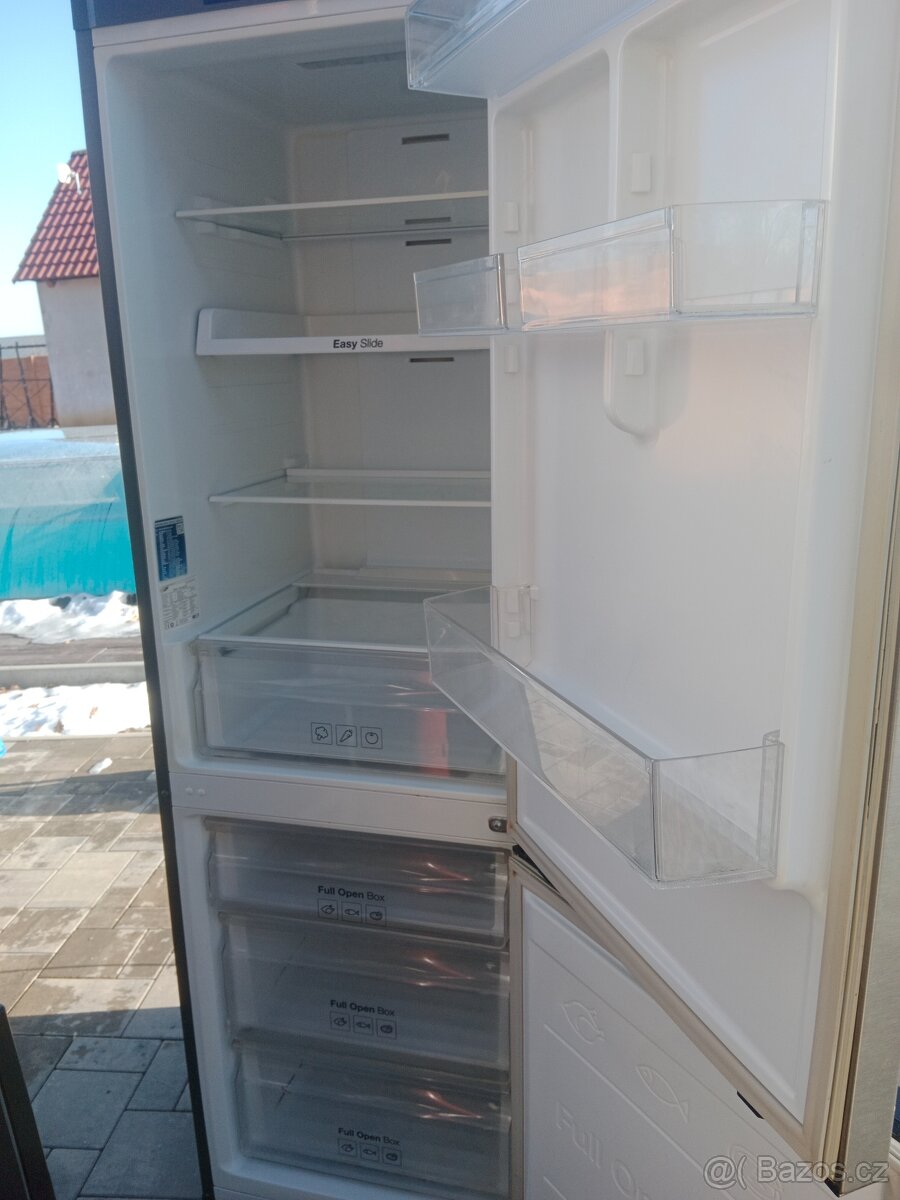 Lednice s mrazakem Samsung No Frost - 3