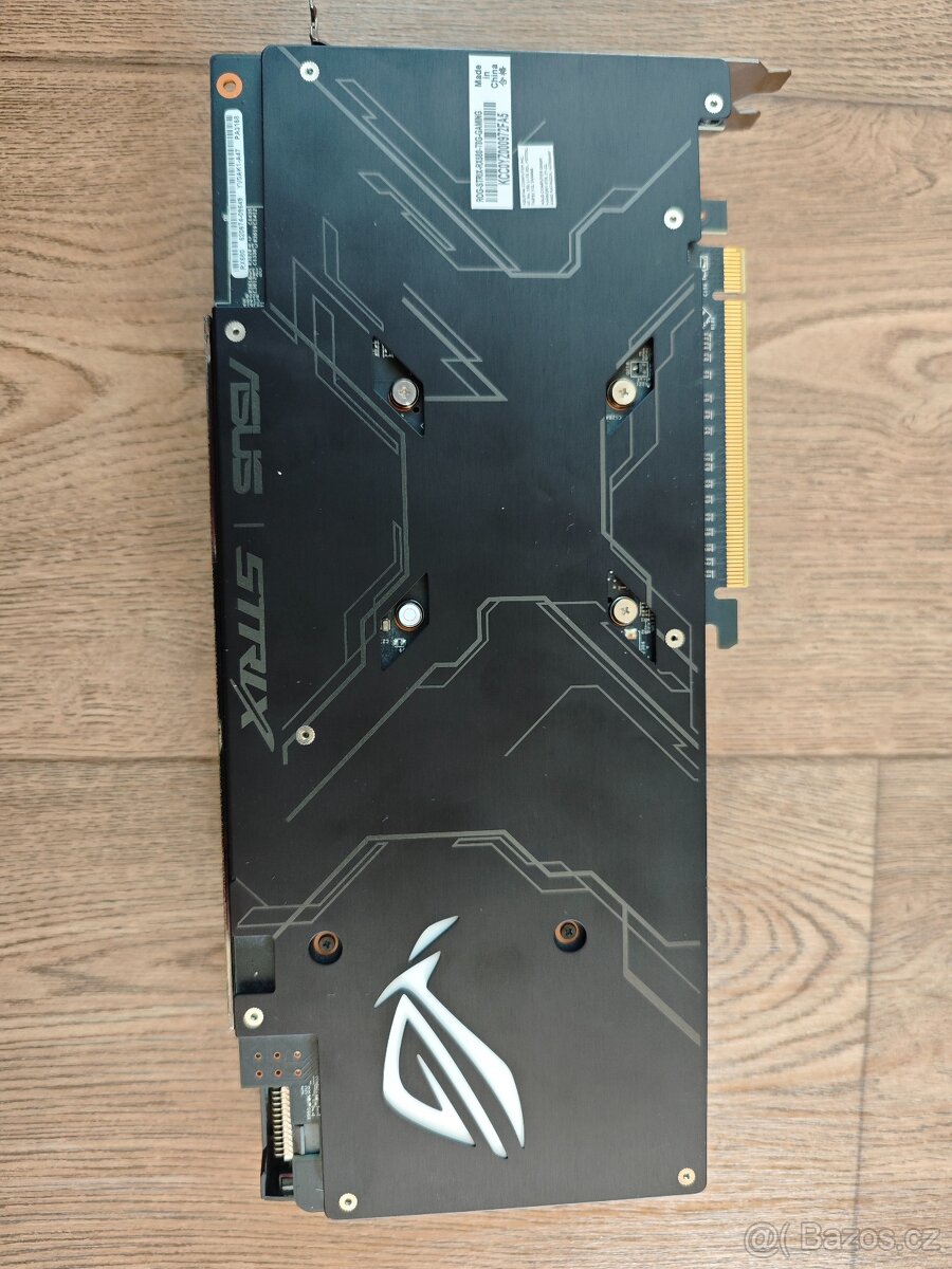 ASUS ROG STRIX GAMING RX580 T8G - 3