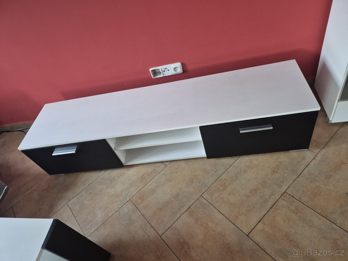 Obyvaci stena + doplnky - 3