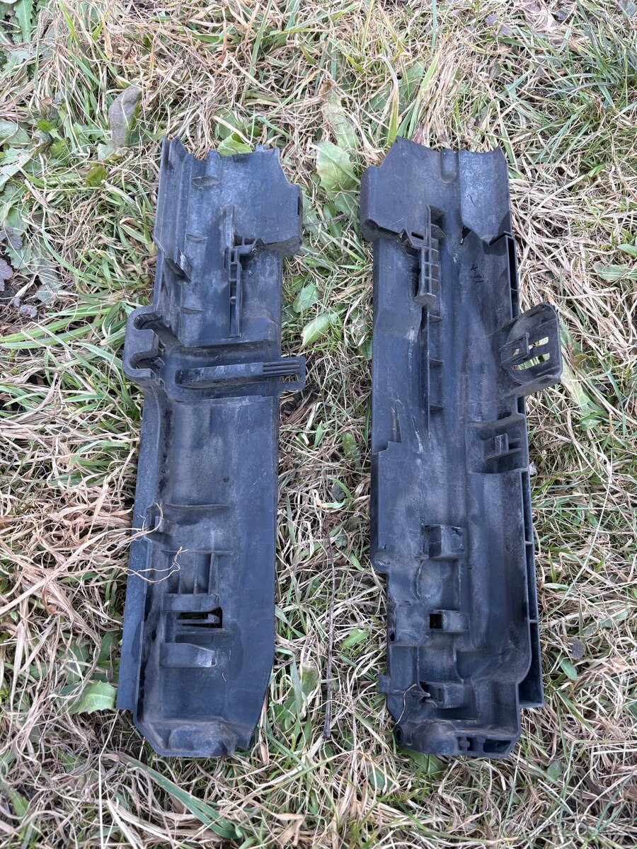 Držáky chladiče BMW - 3