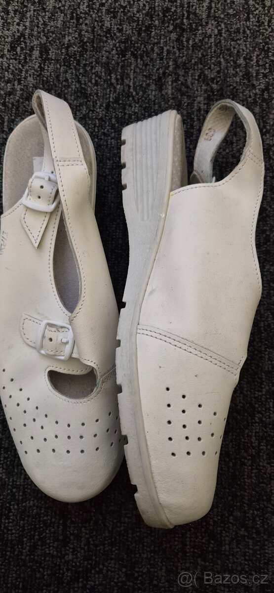 Zdravotní sandále - 3