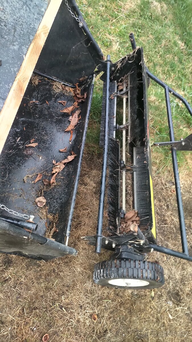 Sběrač listí / sweeper - 3