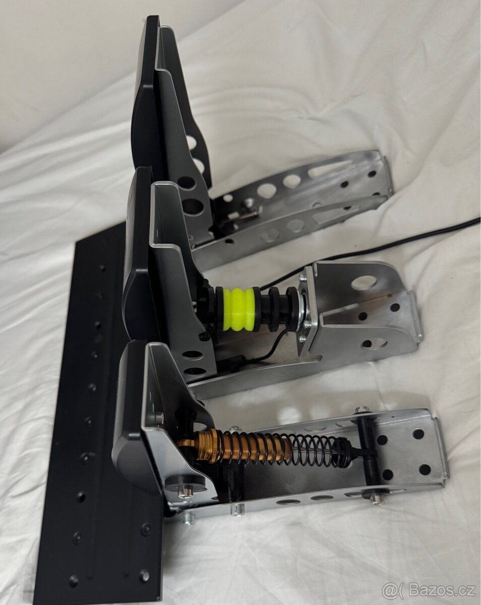 Fanatec dd pro(8nm)+lc pedály+volant+zaruka a příslušenství. - 3