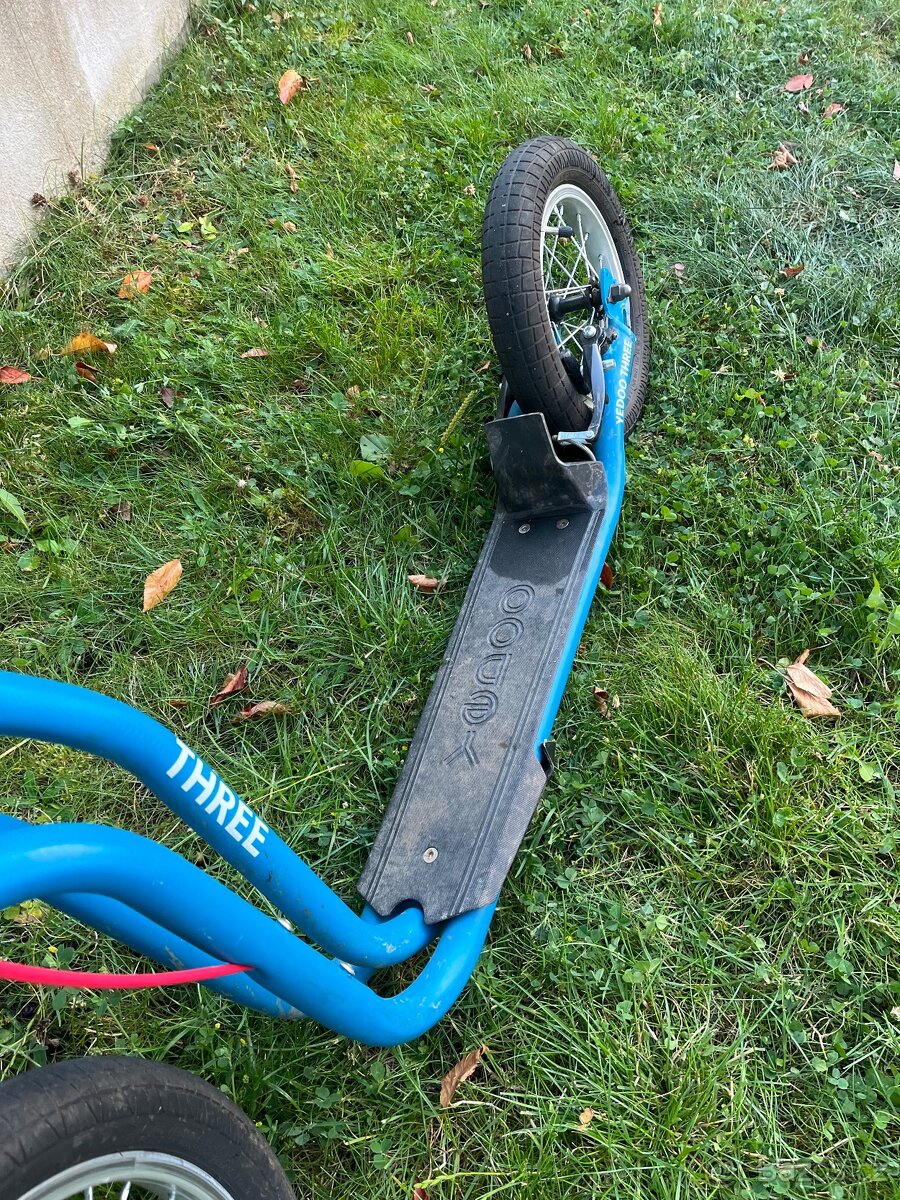 Koloběžka yedoo three - 3