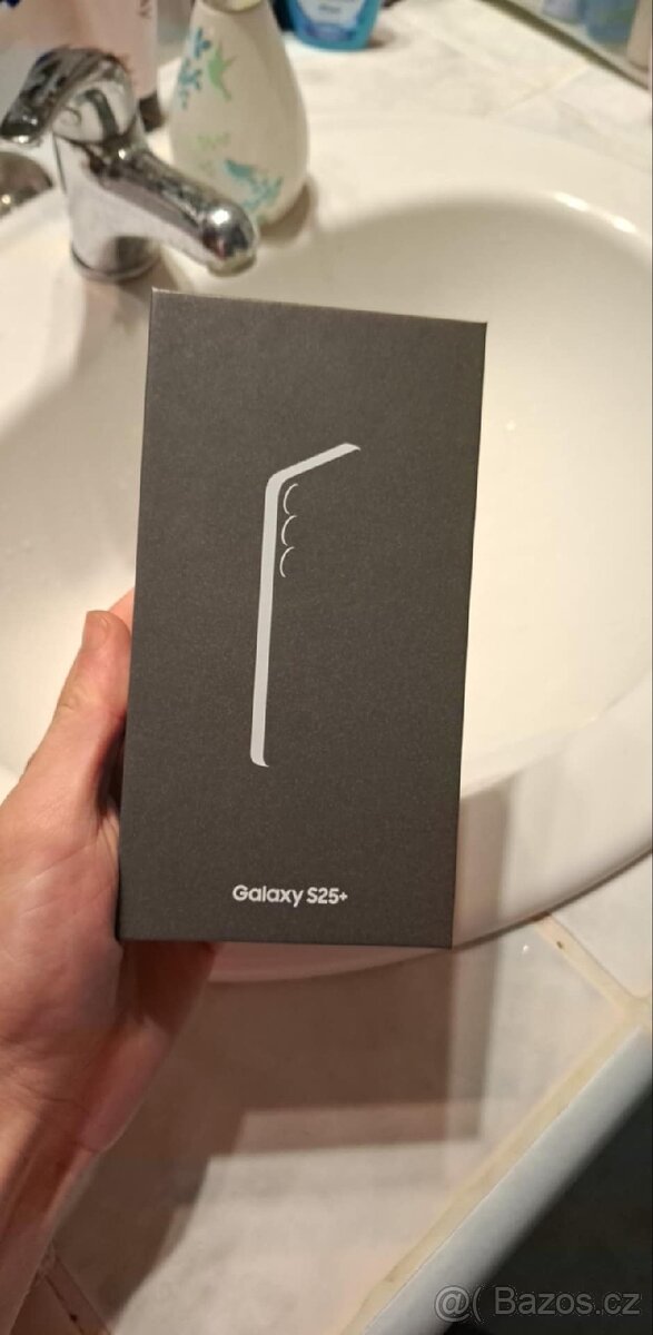 Samsung galaxy S25+ - 3