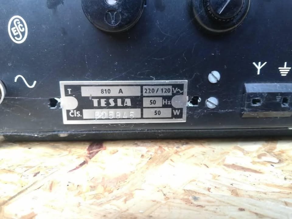Radiopřijímač Tesla 810A - 3