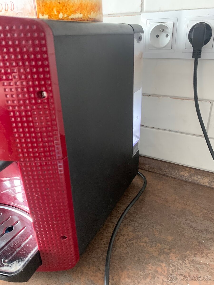 Kompaktní automatický kávovar Krups EA81 - 3