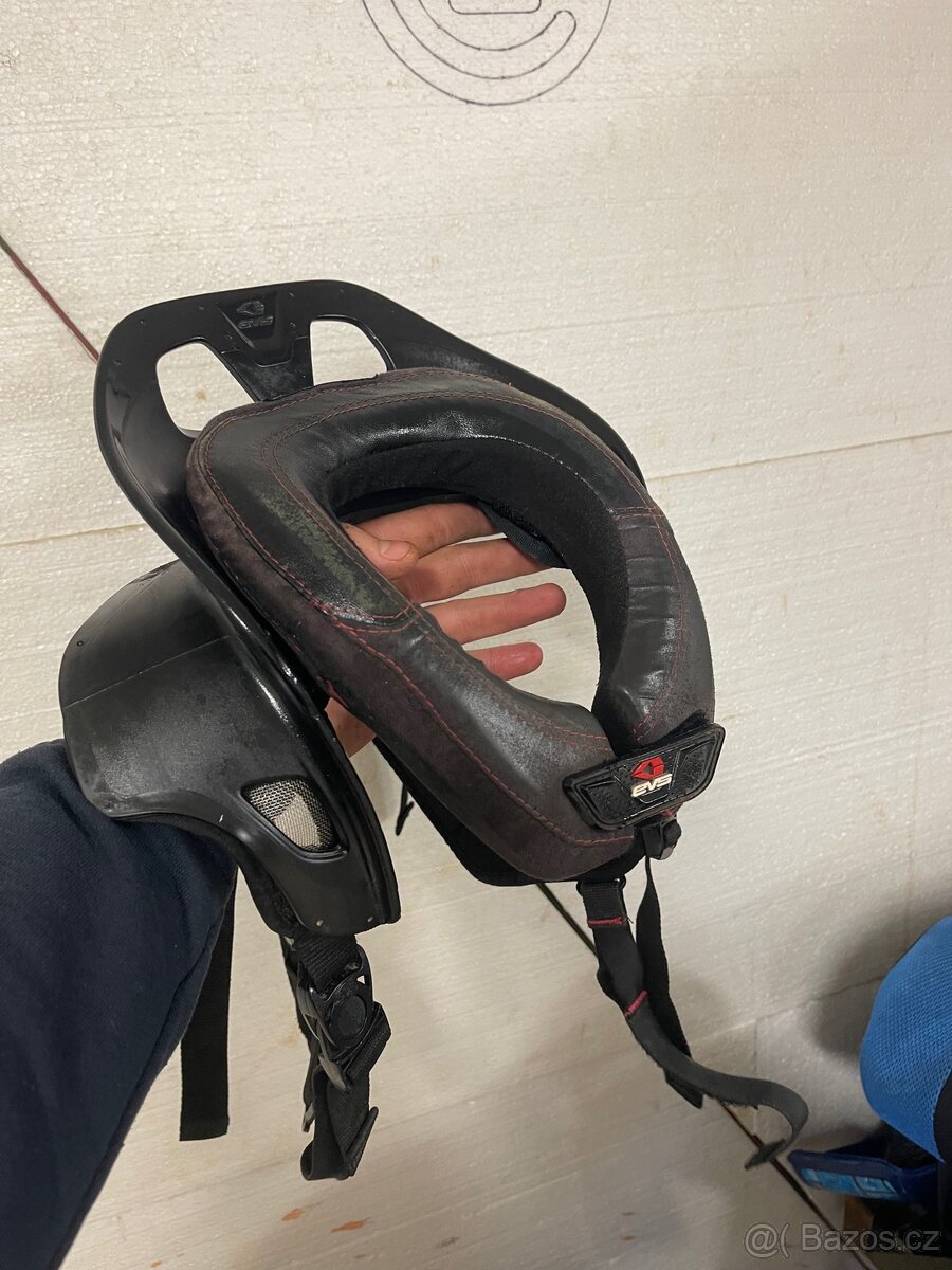 Dětský krční chránič EVS - 3